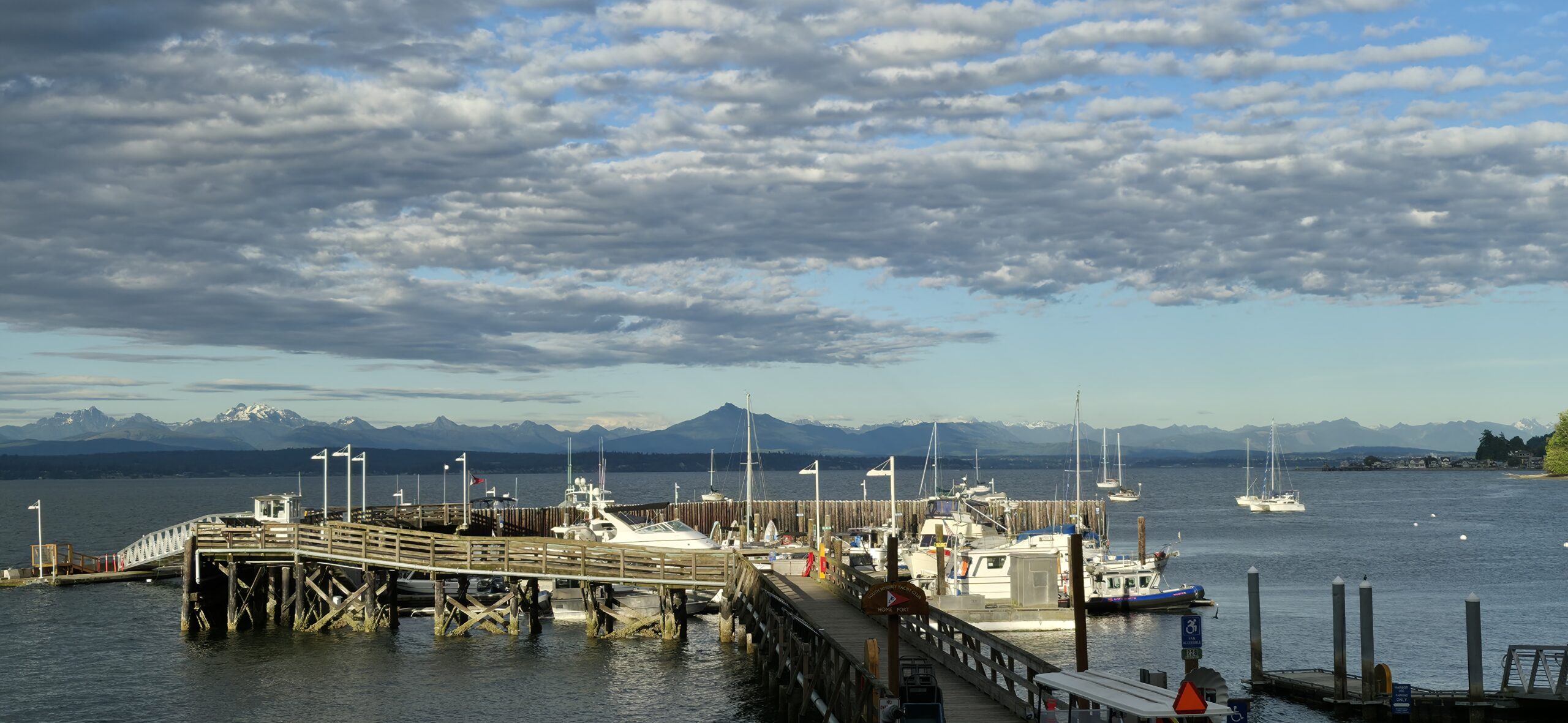 Whidbey Island Electric Boat Rental - Kingfisher Boat Rentals - Langley, WA